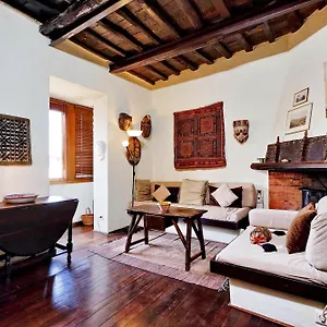 https://vicolo-del-cinque-penthouse-romeloft.it-romehotels.com